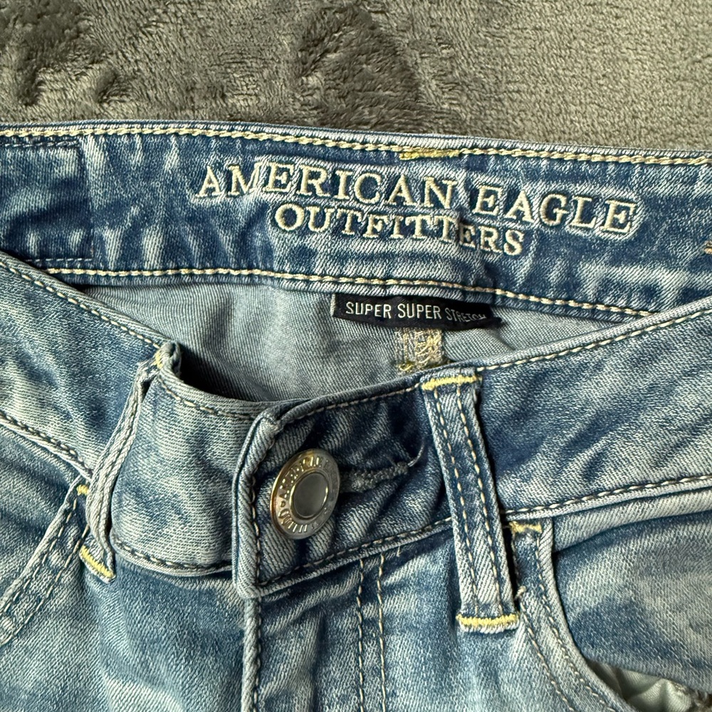 AE Ripped Jeans Size 0 - Picture 3 of 4